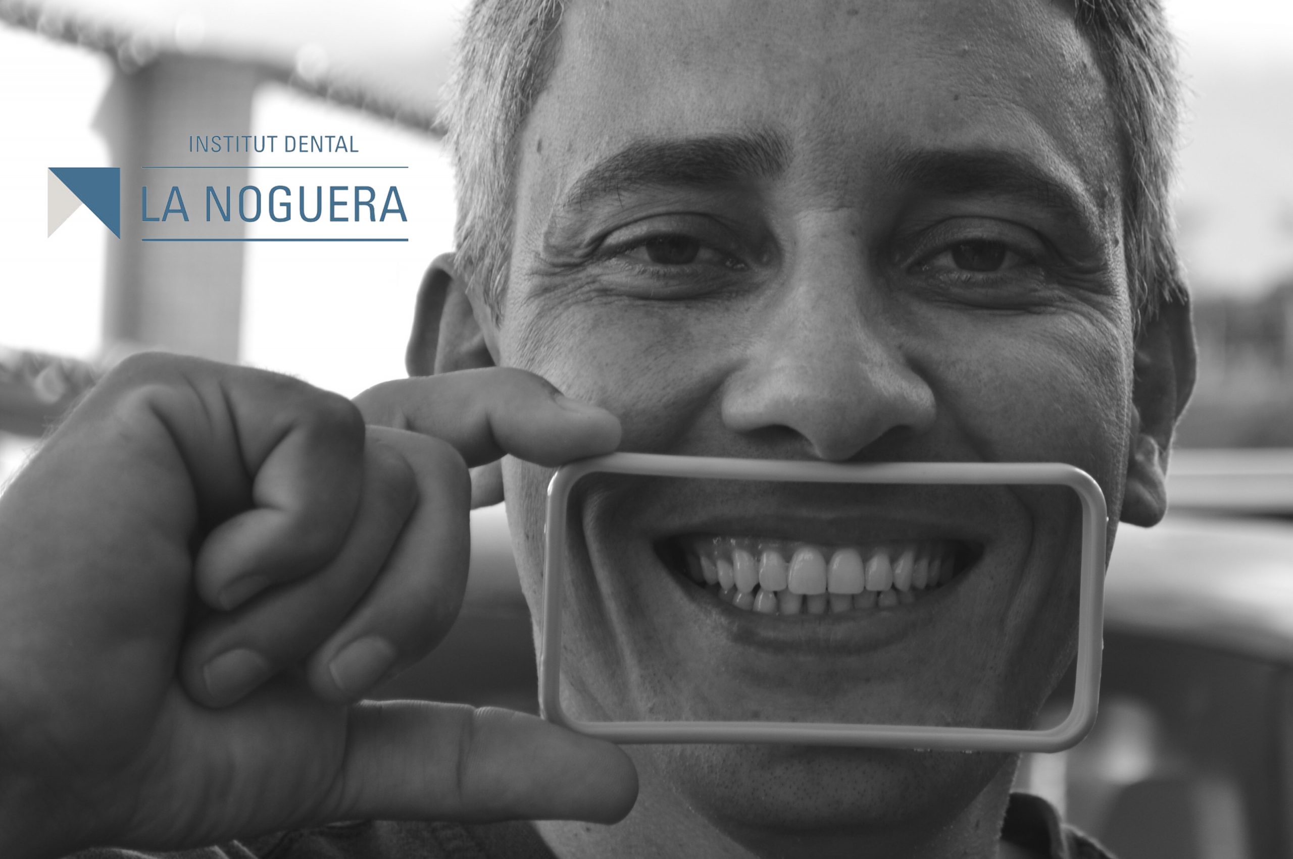 beneficis de la rehabilitacions orals mitjançant implants. beneficios de la rehabilitación oral mendiante implantes.